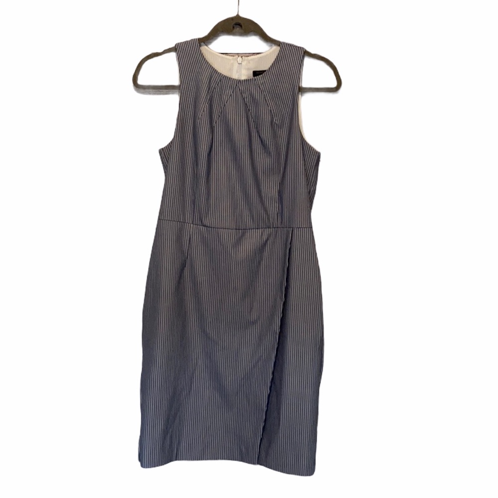 💜💜 Banana Republic Striped Blue/White Dress Size 4